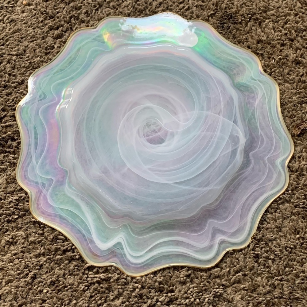 Gold Rim Alabaster Glass Plate - Picture 2 of 3